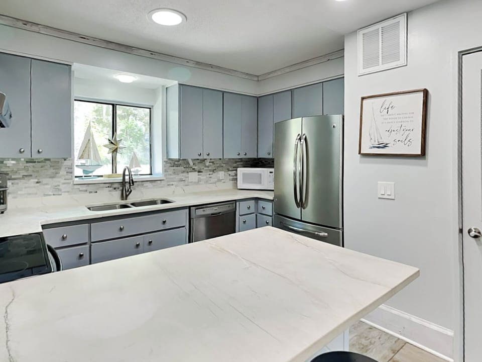 Full Kitchen