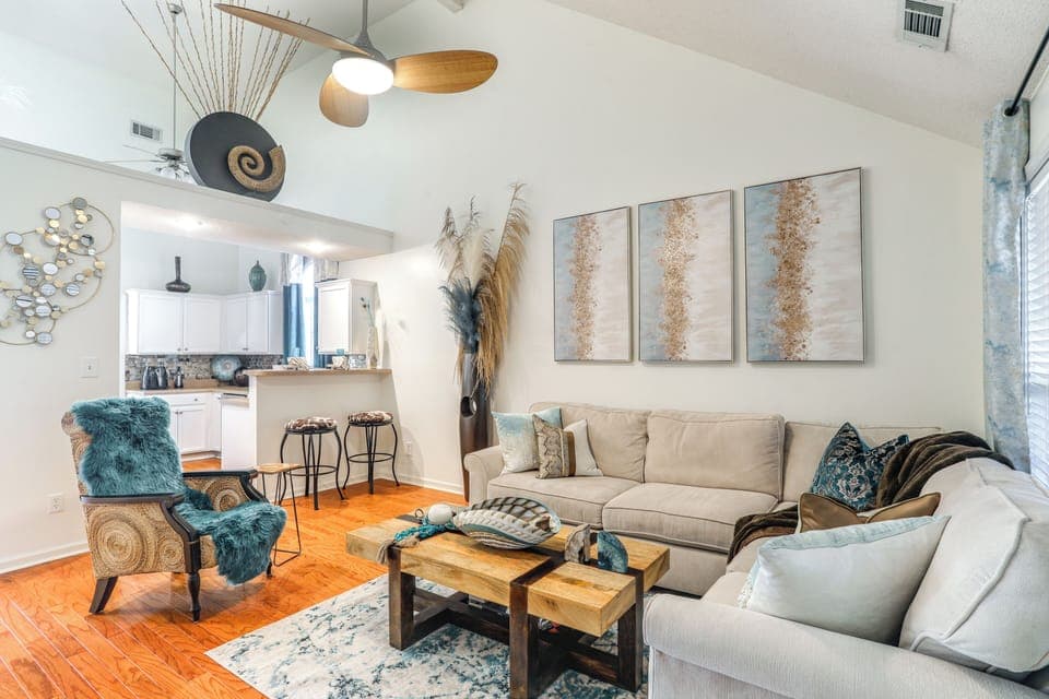 House (2 Bedrooms) | Interior