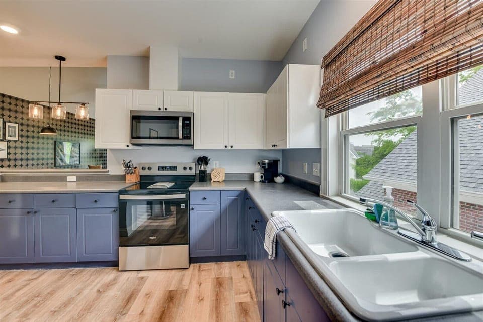 Fully stocked with high-end appliances, cookware, and all the essentials you need, this space is perfect for preparing everything from quick snacks to gourmet meals. 
