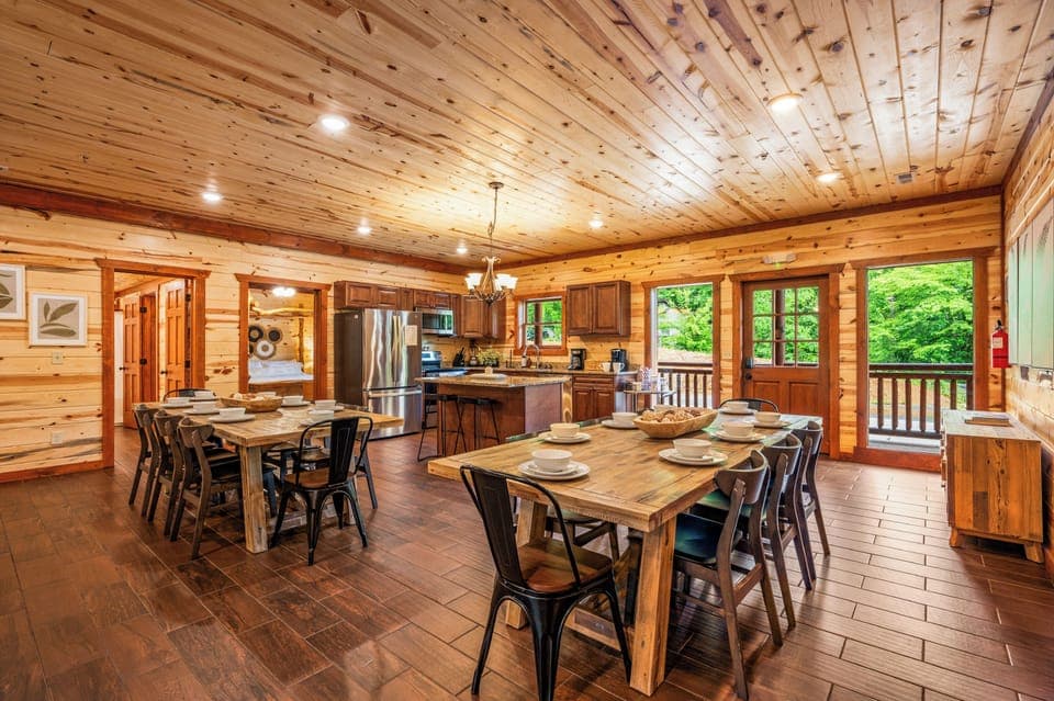 Plenty of Seating for Meals!
