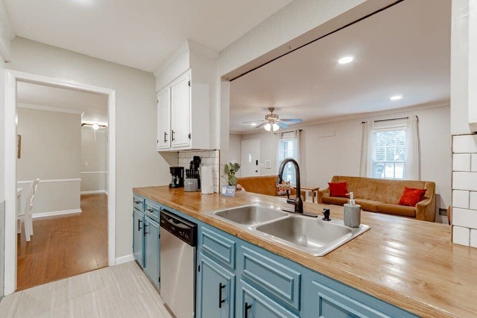 Kitchen sink