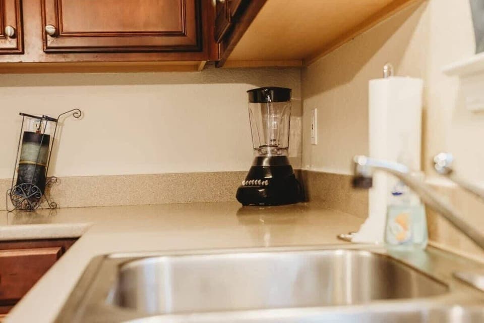 Kitchen sink