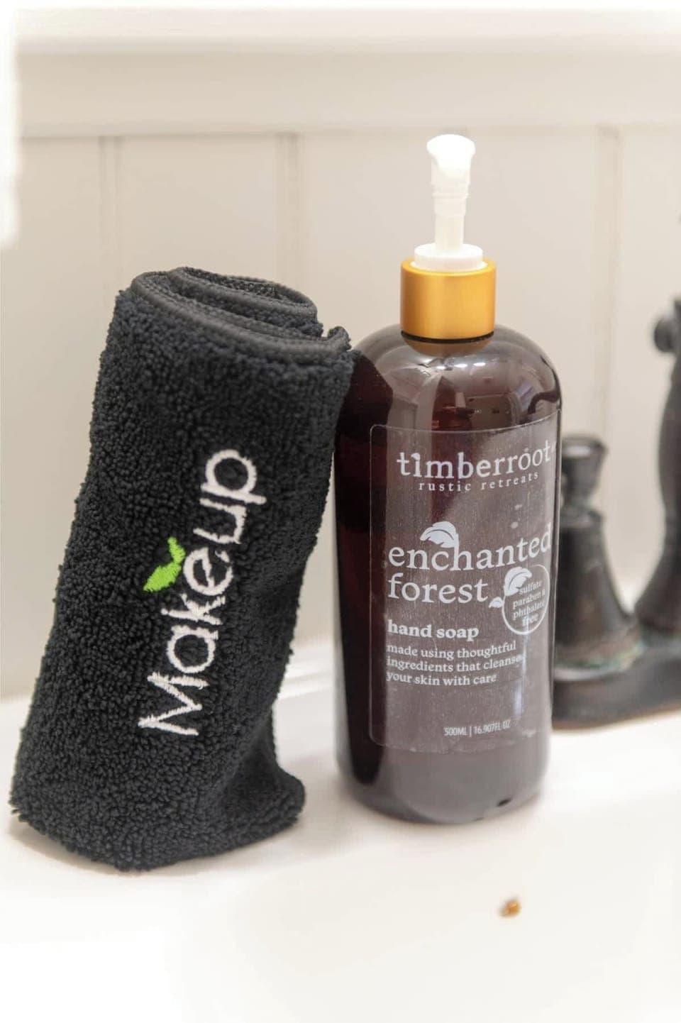 Bathroom amenities