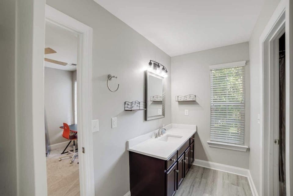 Full Bath - Bedroom 3