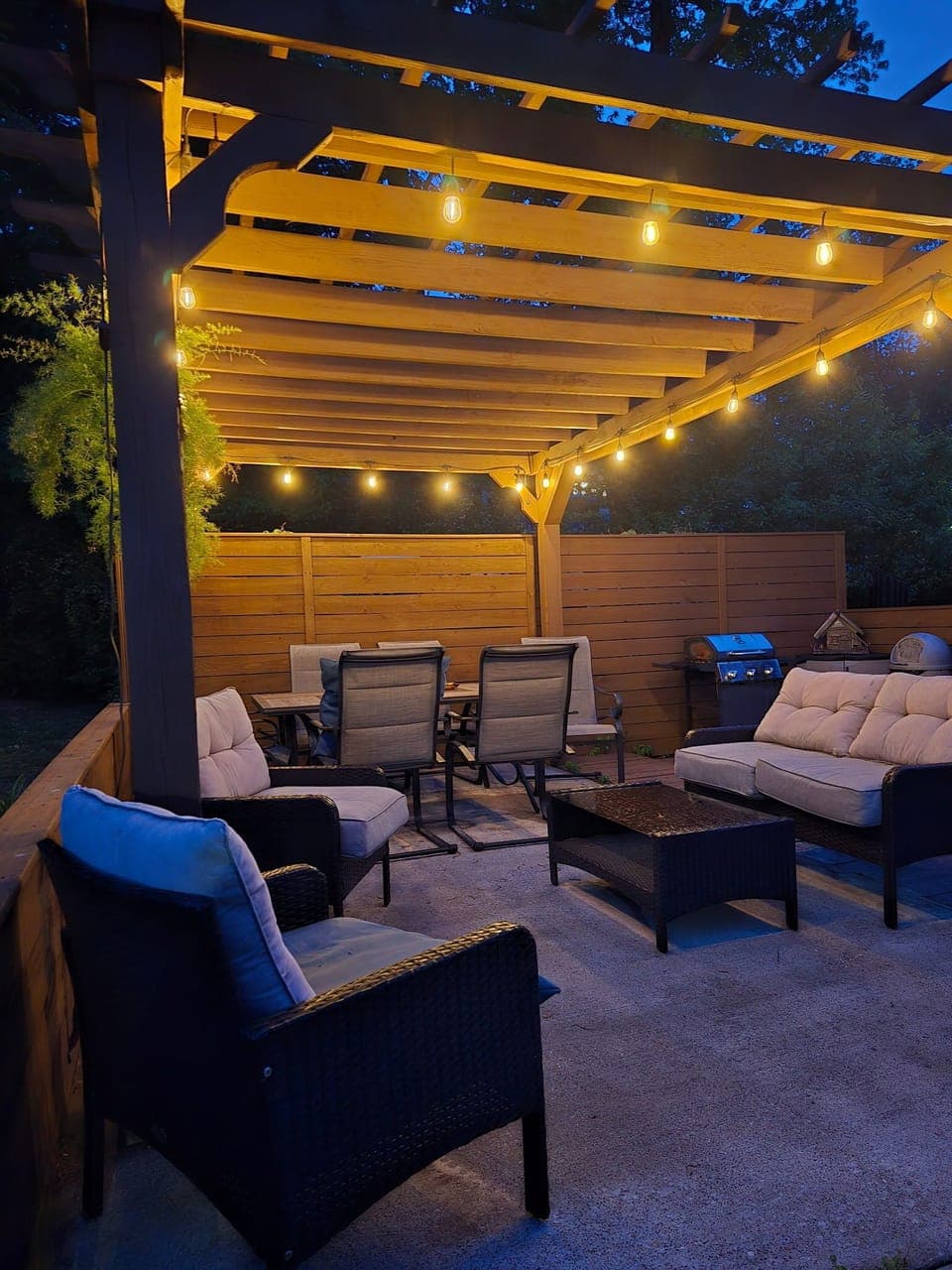 Outdoor dining