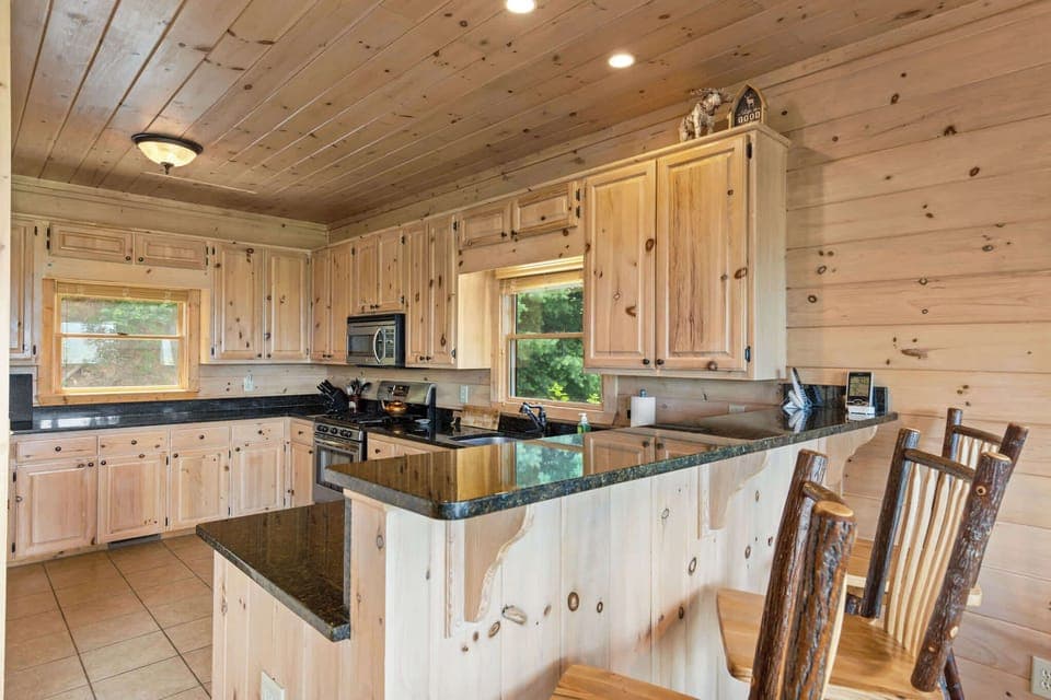 Welcome to our fully stocked kitchen, where high-end appliances and ample cooking space make it easy to whip up anything from quick breakfasts to gourmet dinners. 
