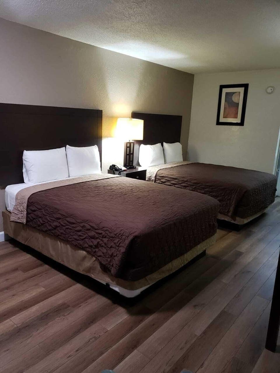 Double Room, Smoking | Desk, blackout drapes, iron/ironing board, free WiFi