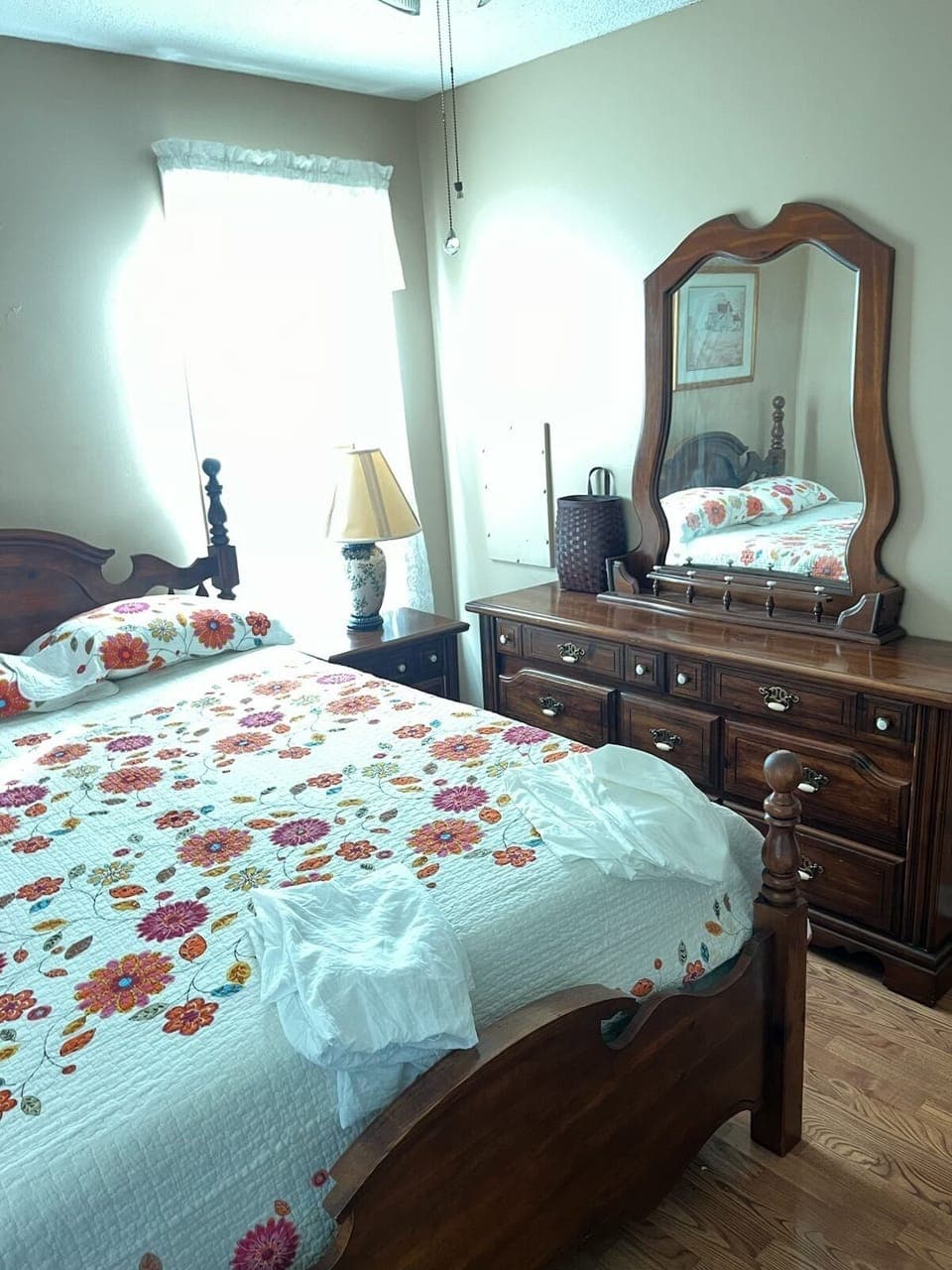 Downstairs bedroom 