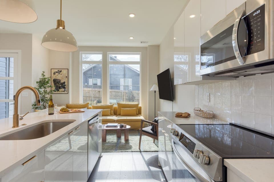 Stainless steel appliances. (98 Degrees)