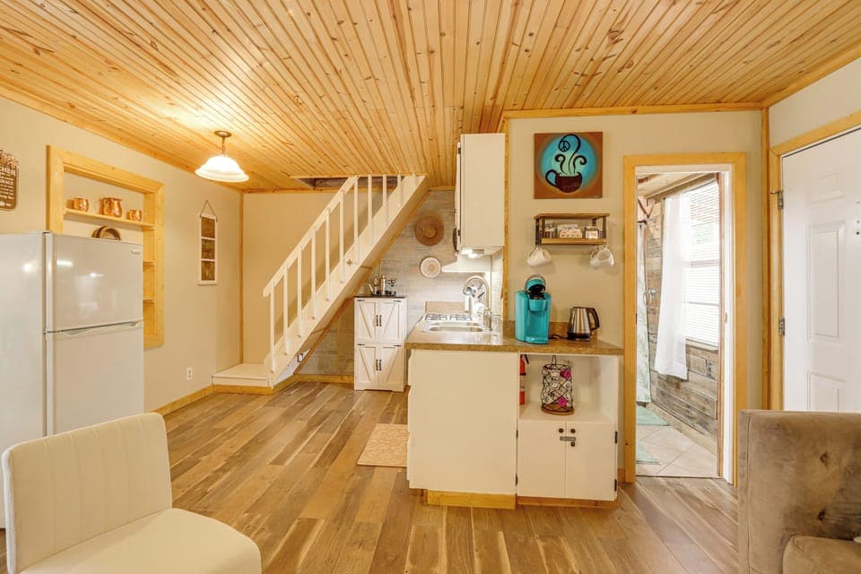 House (2 Bedrooms) | Interior