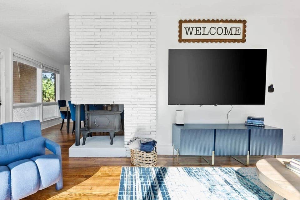 Living Roon