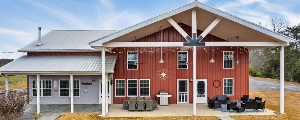BigRedBarn_234807