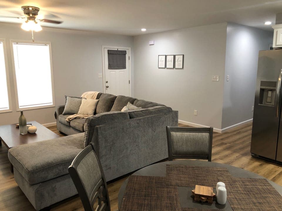 Basic House, Multiple Bedrooms, Non Smoking, Kitchen | Living area