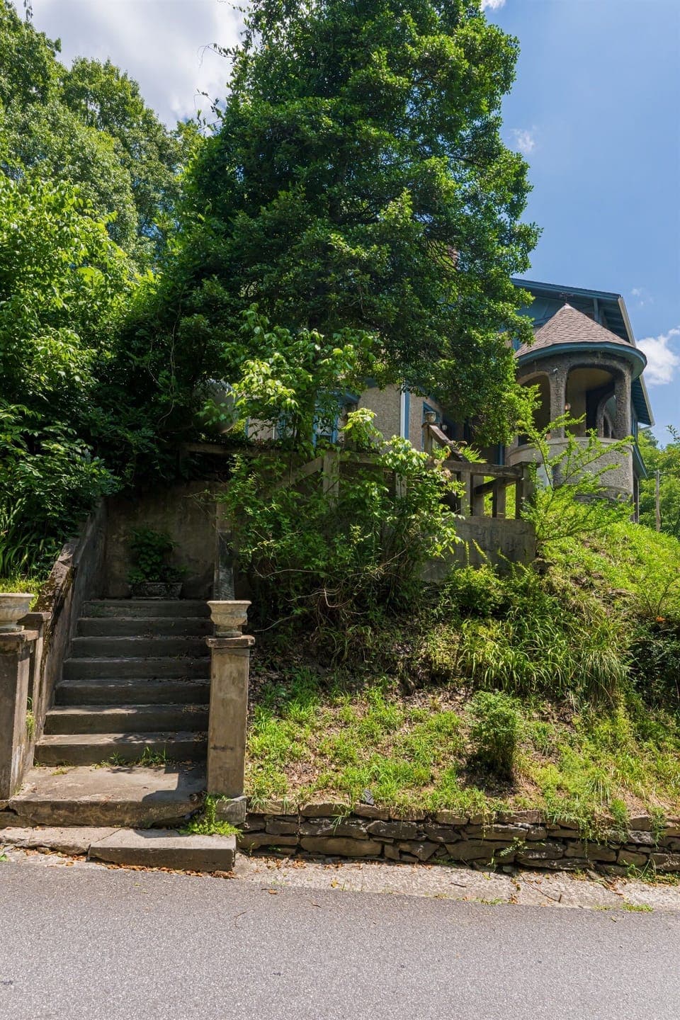 You'll walk down these steps from the Inn and be just a few minutes away from Main Street's dining and shopping!