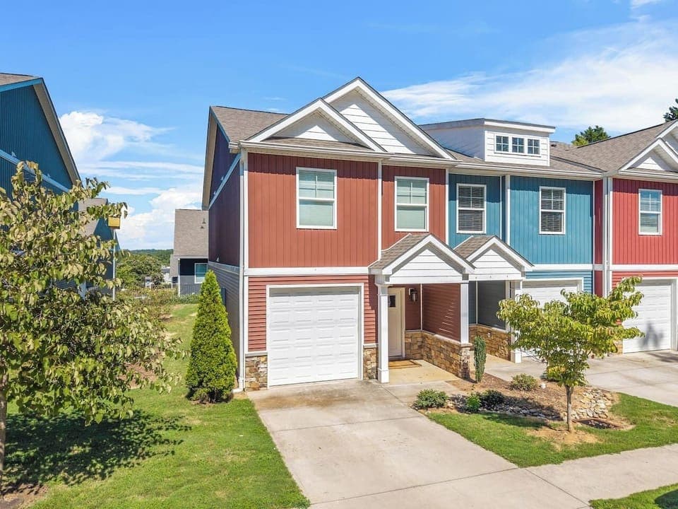Easy parking with both a private garage and driveway for added convenience.