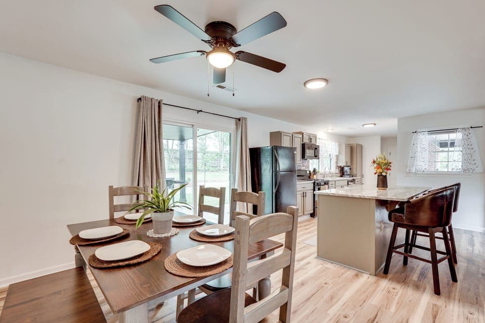House (5 Bedrooms) | Interior