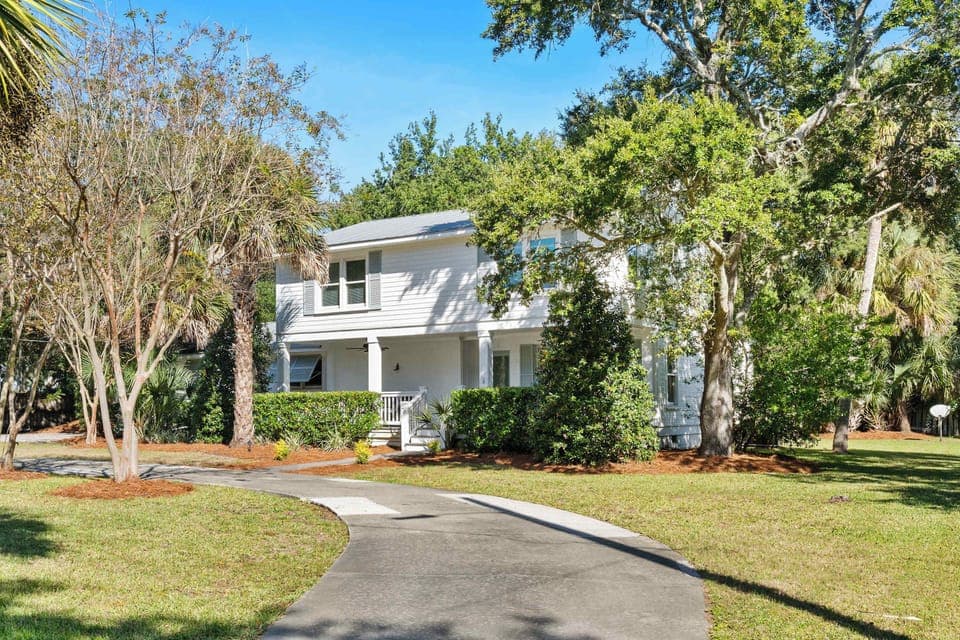 Welcome to the Jessamine House on Isle of Palms 
