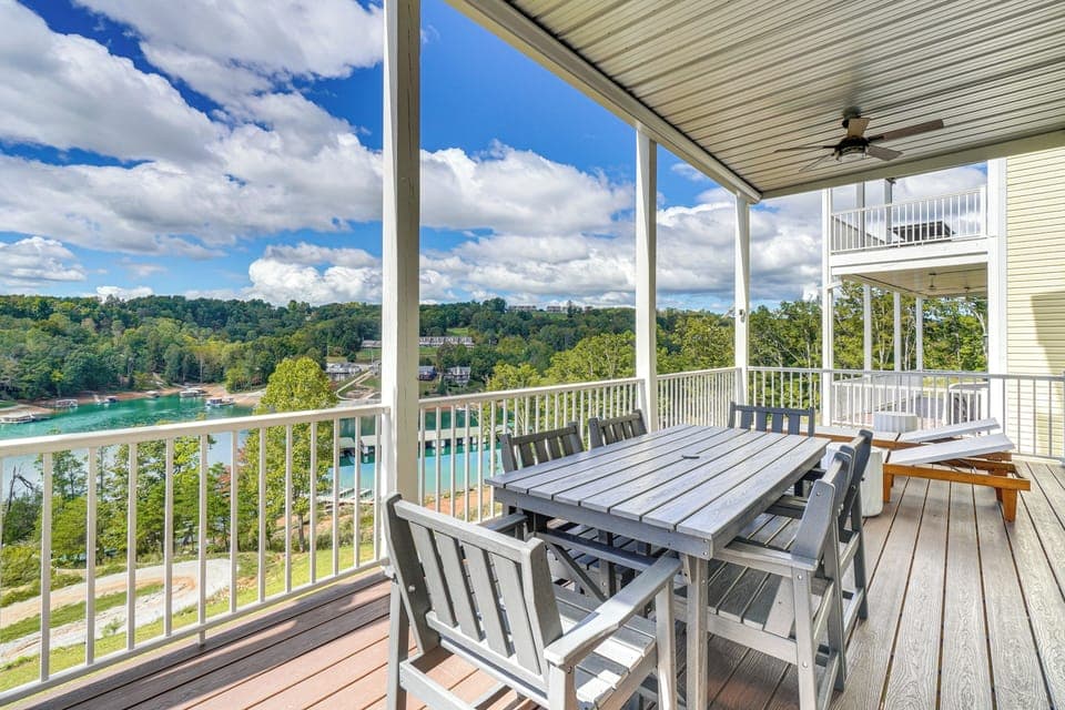 LaFollette Vacation Rental | 3BR | 3.5BA | Stairs Required | 1,700 Sq Ft