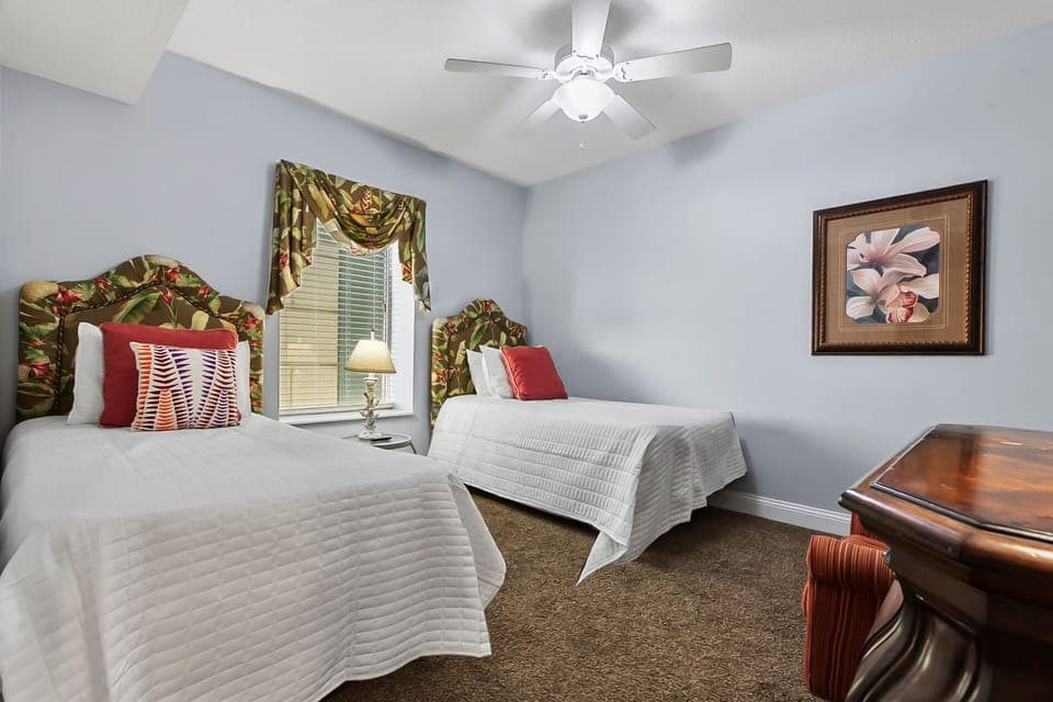 Bedroom 5: (2) Twin Beds