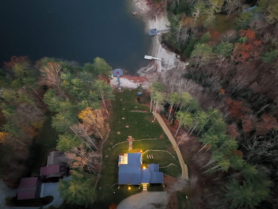 Lake Front Living!