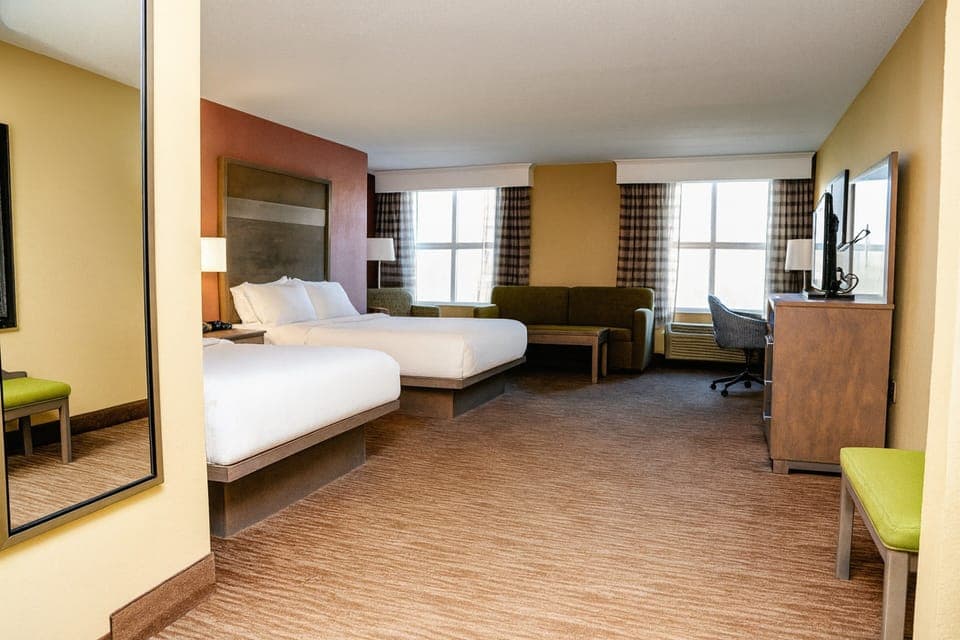 In-room safe, individually decorated, individually furnished, desk