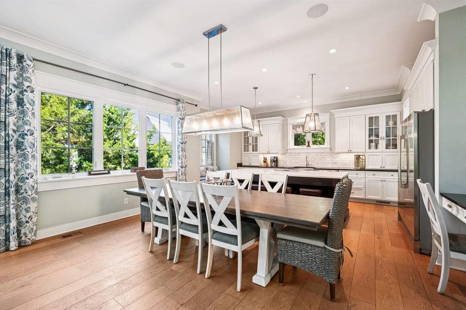 Dining Area at 5 Sand Dollar