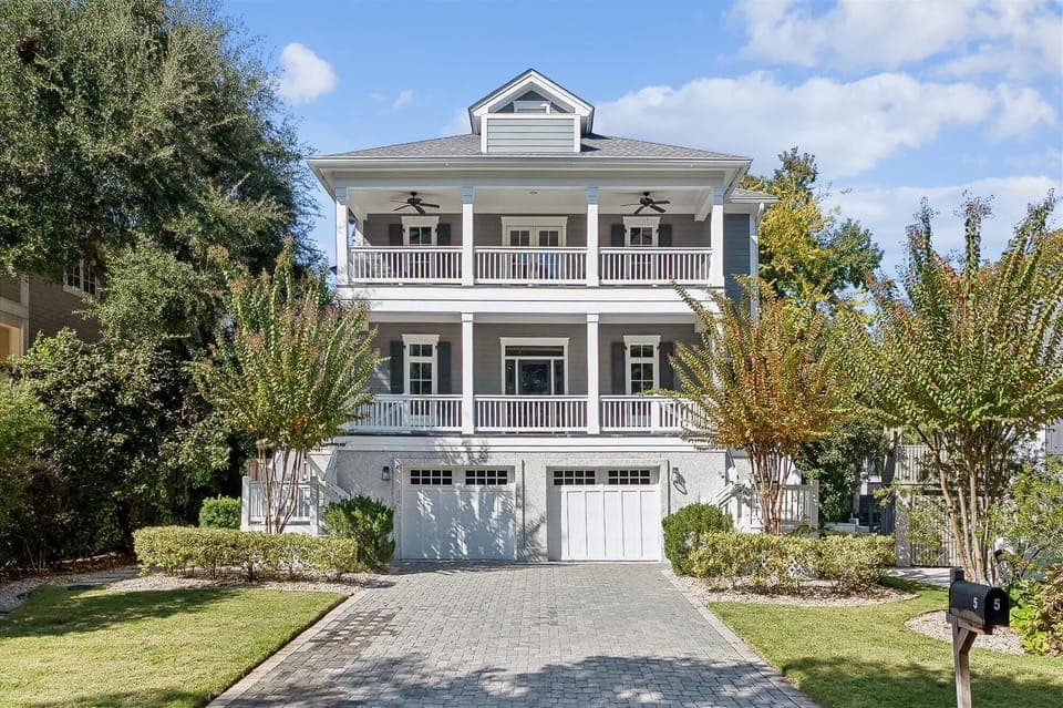 Welcome to 5 Sand Dollar!