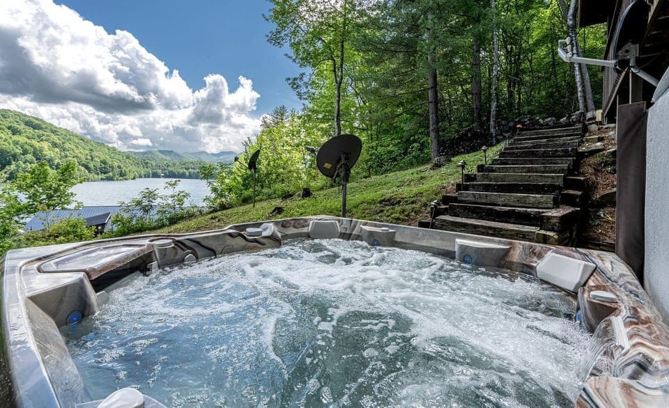 Outdoor spa tub