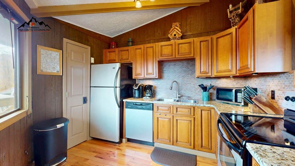 6 Kitchen