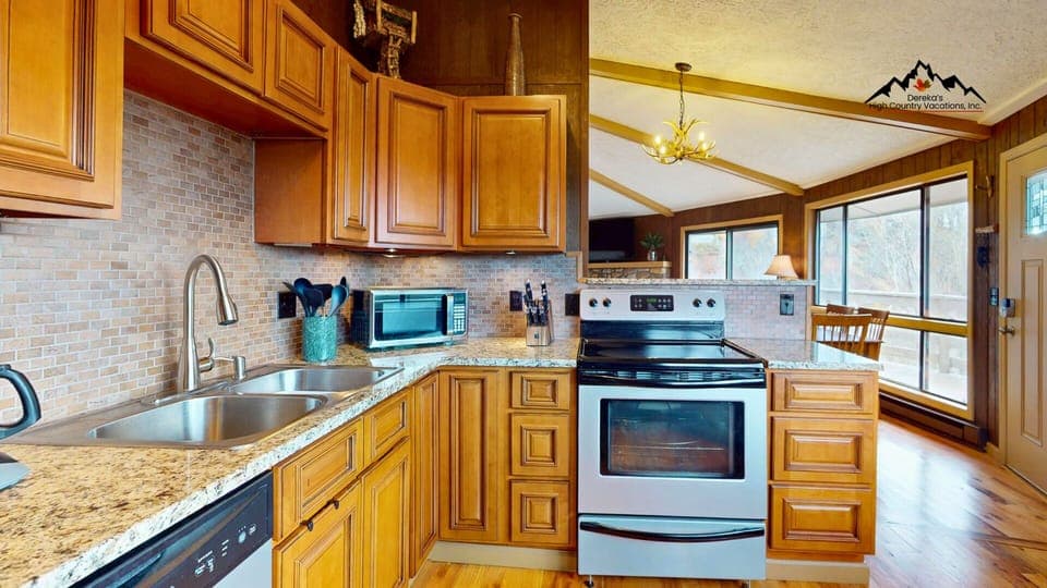 8 Kitchen