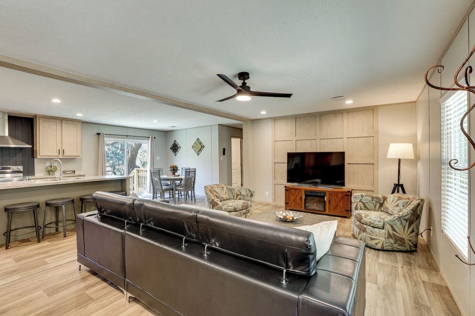 Living Room | Flat-Screen TV | Electric Fireplace