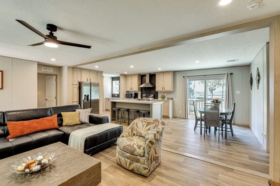 House (3 Bedrooms) | Interior
