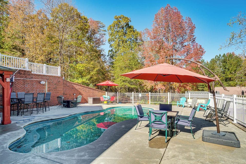 Cleveland Vacation Rental | 5BR | 4BA | Stairs Required | 4,200 Sq Ft