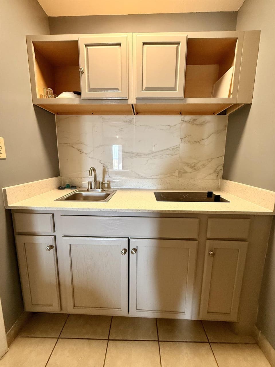 Room, 2 Double Beds, Smoking, Kitchenette | Private kitchenette | Full-size fridge, microwave, coffee/tea maker