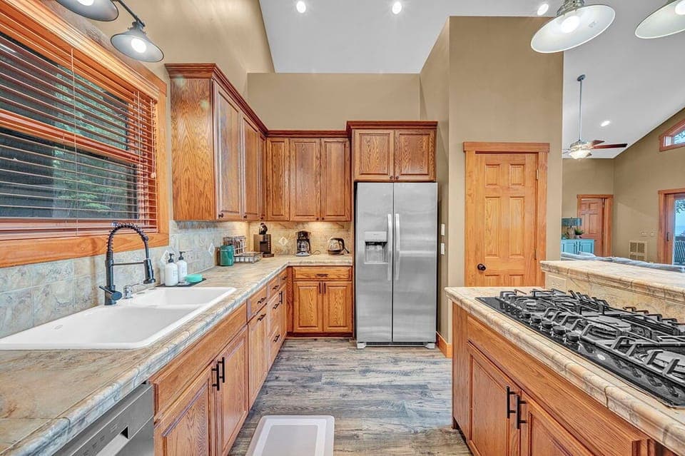 Fully stocked kitchen