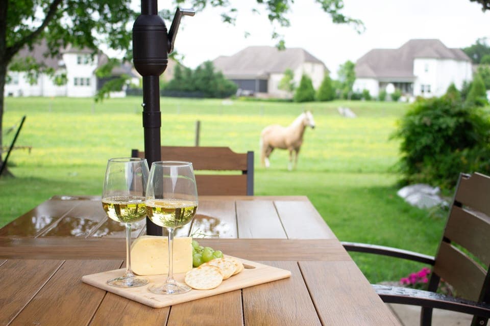 Outdoor dining
