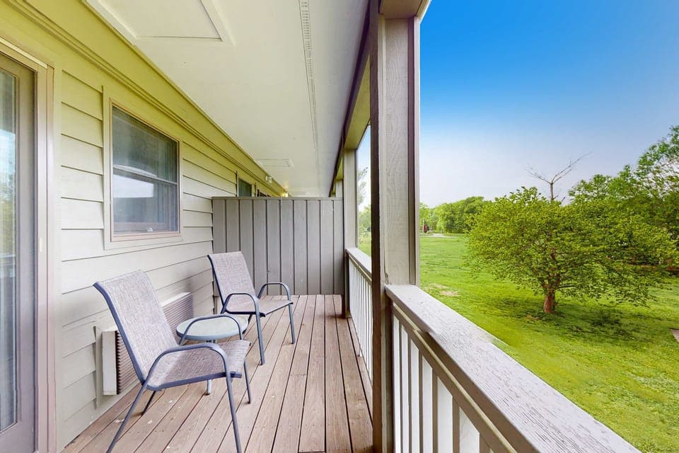 Sip your morning brew while enjoying panoramic green views and fresh breezes!