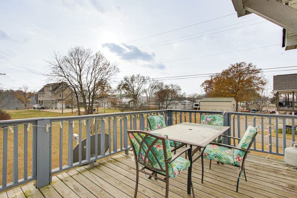 Savannah Vacation Rental | 3BR | 1.5BA | 2,300 Sq Ft | Stairs Required