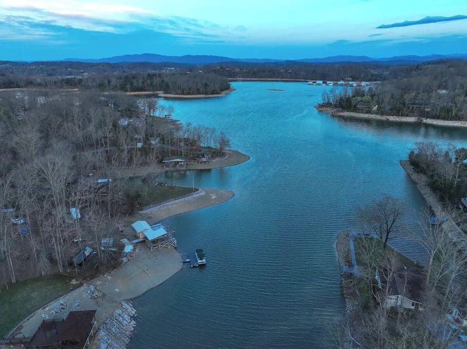  A perfect blend of nature and comfort, with the lake just beyond your doorstep.