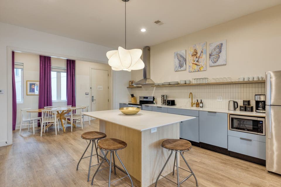 Sunshine, style, and space for your whole crew. (A101, A103)