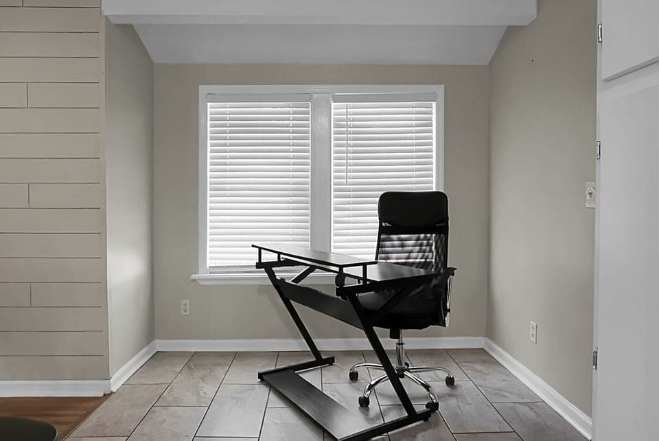 Work station