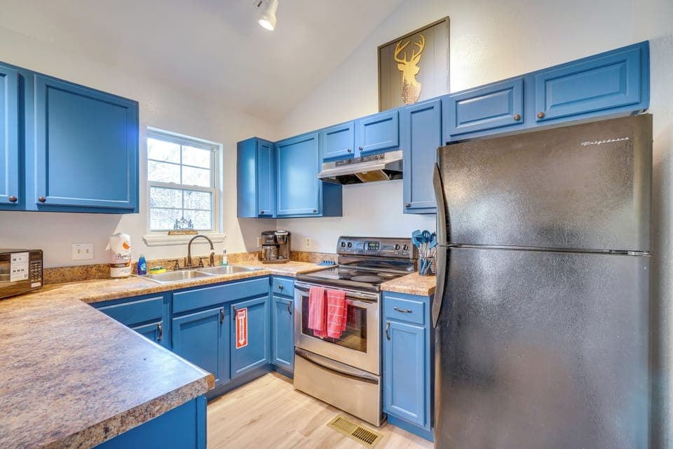 Kitchen | Main Floor