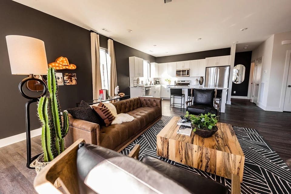 228: Open concept living area with ample seating