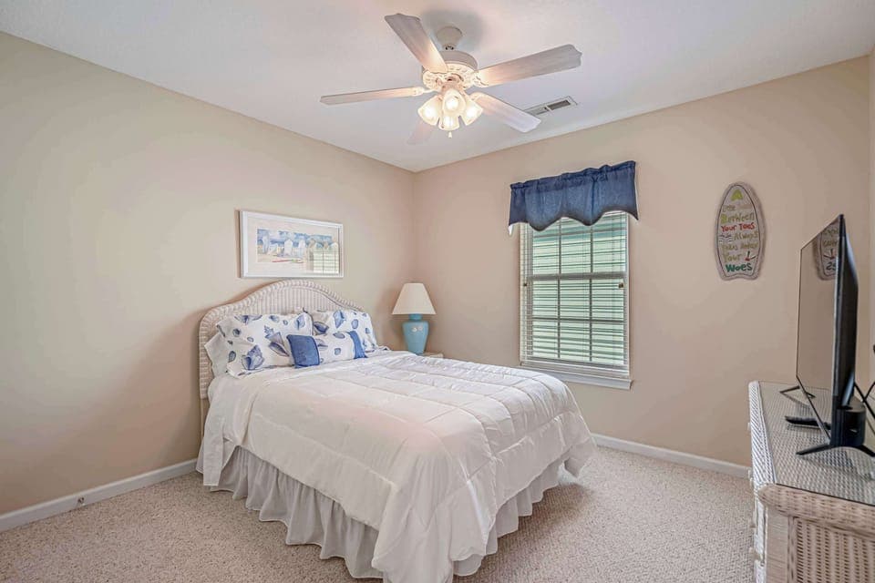 Upstairs Bedroom 2