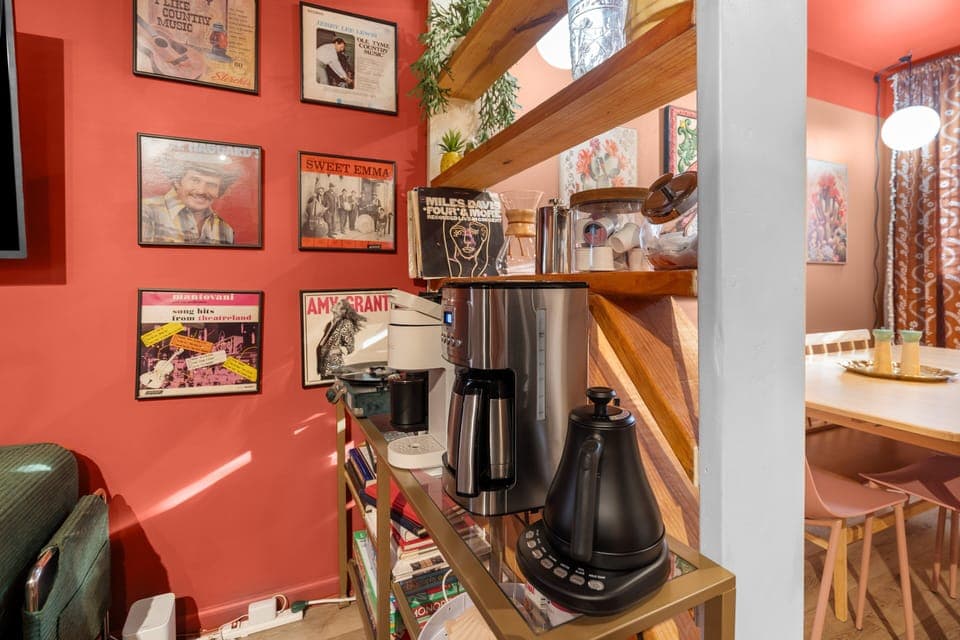 Coffee bar