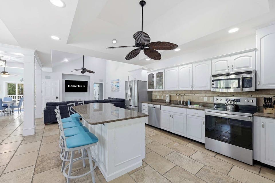 Whether you’re whipping up a gourmet feast or just brewing the perfect coffee, our fully equipped kitchen makes every meal a vacation-worthy experience. 