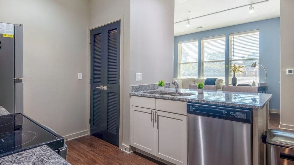 Apartment (1 Bedroom) | Private kitchen | Fridge, coffee/tea maker