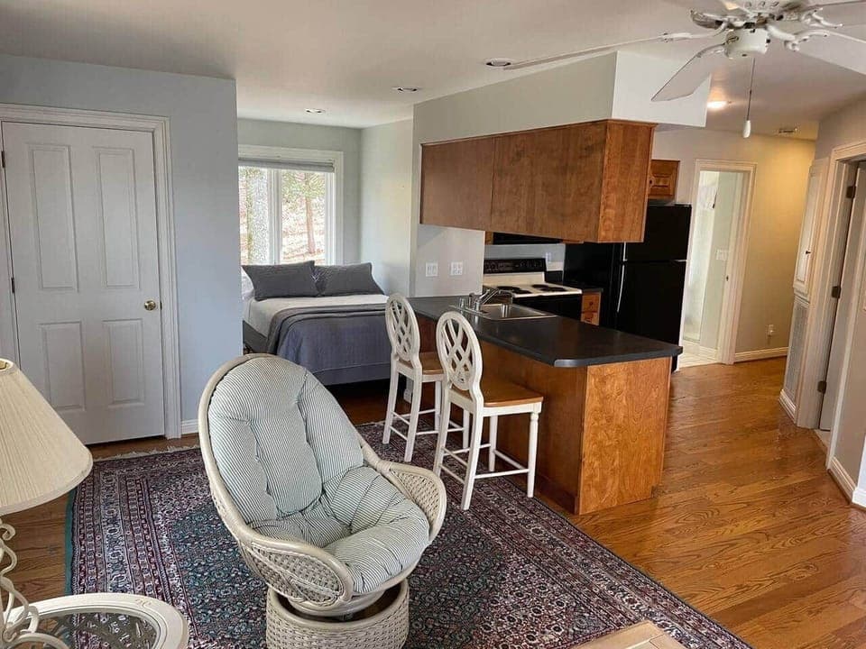 Bedroom 4 Apartment style