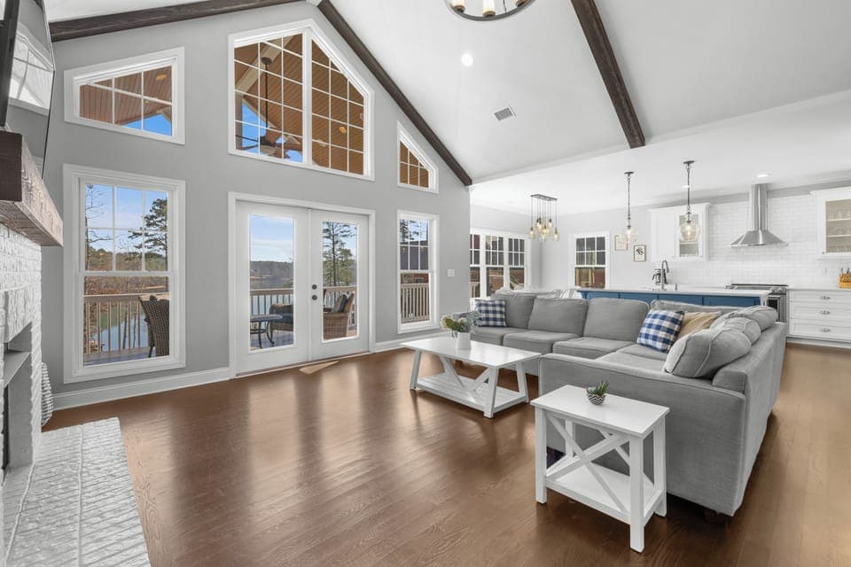 Living room and kitchen in the background