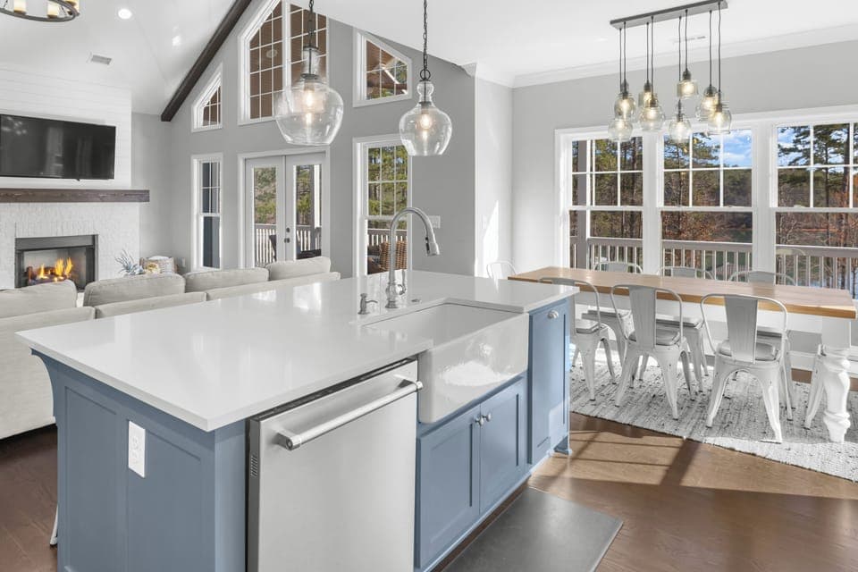 Kitchen, dining area and living room